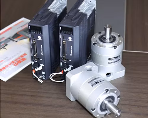 Servo Motor